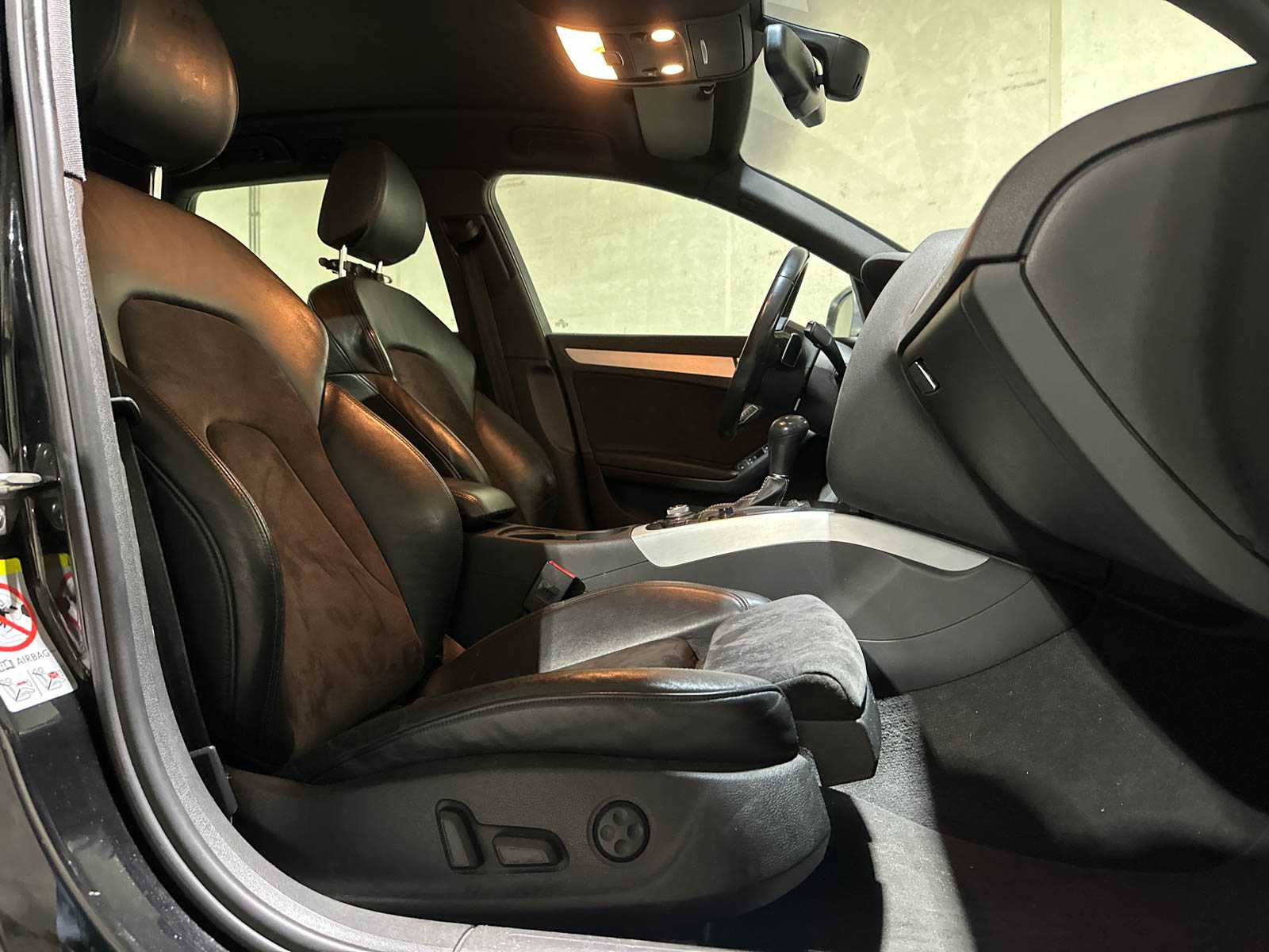 Audi S4 Avant 3.0 TFSI V6 Quattro Pro Line 329pk 2011 (Origineel-NL), 70-PZR-2