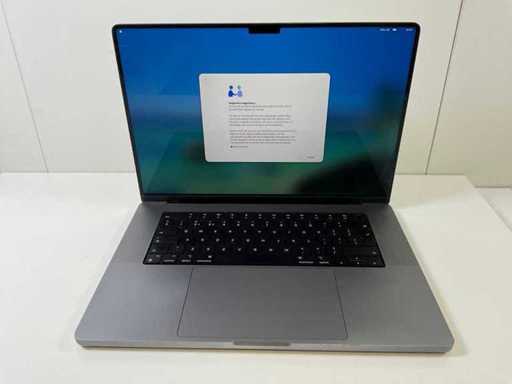 Apple MacBook Pro 16", Apple M1 Pro, 16GB RAM, 1TB NVMe Laptop