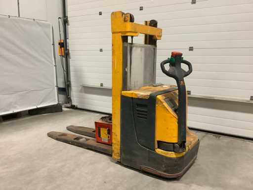 Jungheimrich S6 Stapelaar