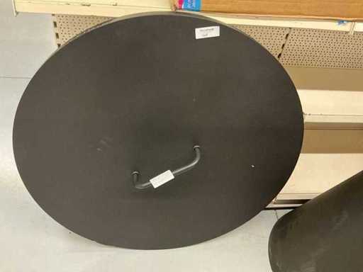 Capacul ?emineului din gr?dina Bonfeu Bonbiza