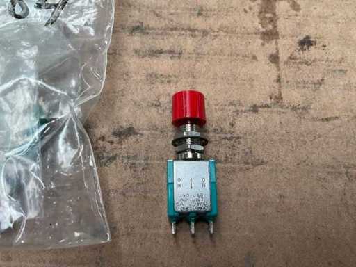 Push switch (6x)