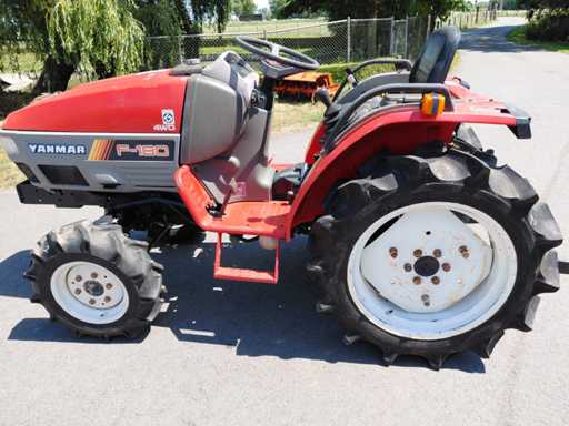 Mini-tracteur Yanmar F180 à quatre roues motrices