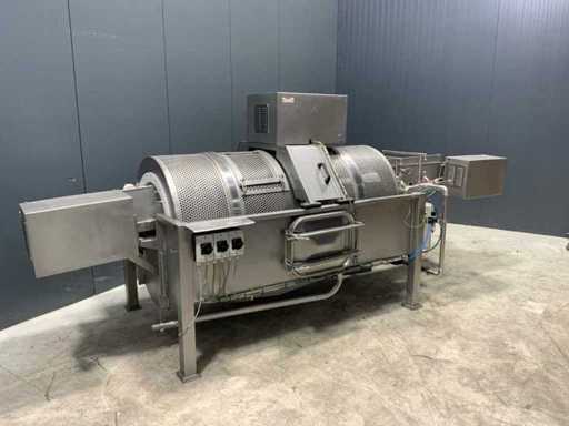 Drum filter flushing installation