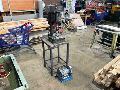 Perceuse d’établi et meuleuse d’établi