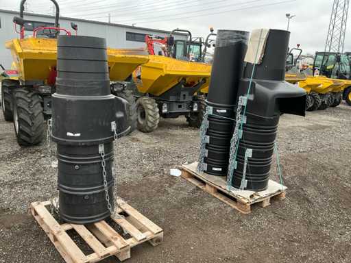 Rubble chute including support frame (2x)