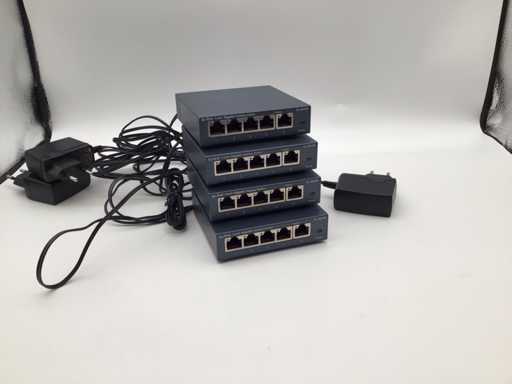 TP-Link TL-SG105 switch (4x)