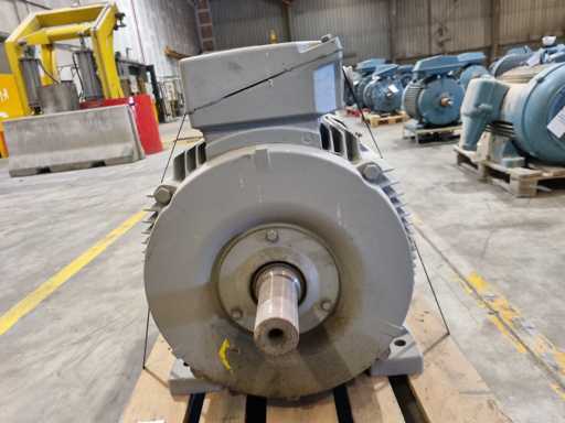 Silnik elektryczny VEM K11R 315 M2 132KW T315