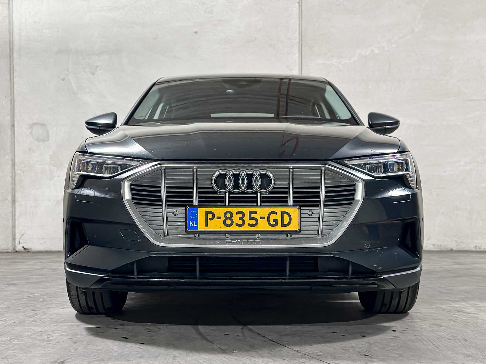 Audi e-tron Sportback 55 quattro edition 95 kWh 408pk 2022 (Origineel-NL + 1e eigenaar), P-835-GD