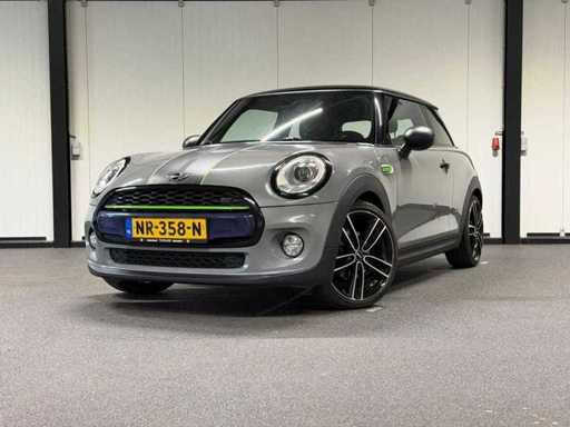 Mini - Mini - 1.5 Cooper Business 2017 NR-358-N iaw