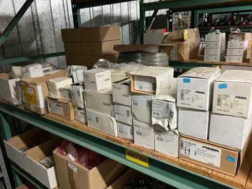 Batch of electrical installation material
