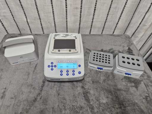 Eppendorf - C 5382 - Eppendorf Thermomixer