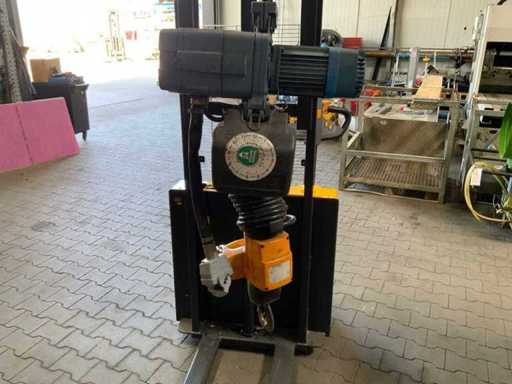 1996 Demag DKM 1-80 k V2 F4 kettinghaans