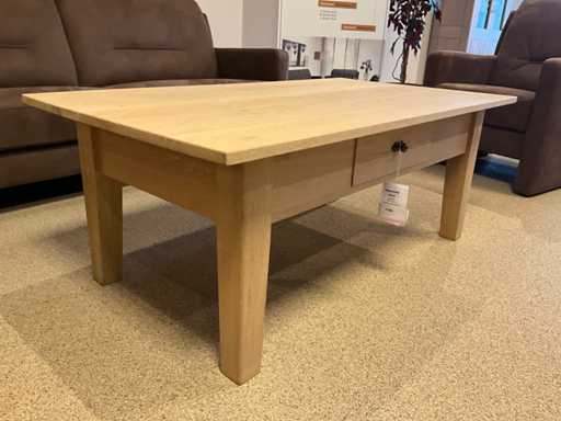 D?bowy stolik kawowy