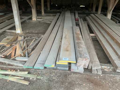Różne drewniane belki i deski (18x)