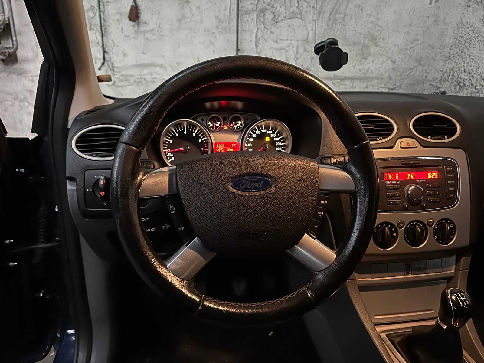 Ford Focus Wagon 1.6 Comfort 101pk 2012, 01-SZV-4