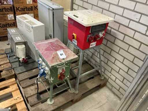 Construction connection box (2x)