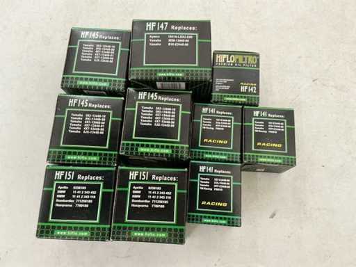 Lotti vari inclusi filtri dell'olio Moto