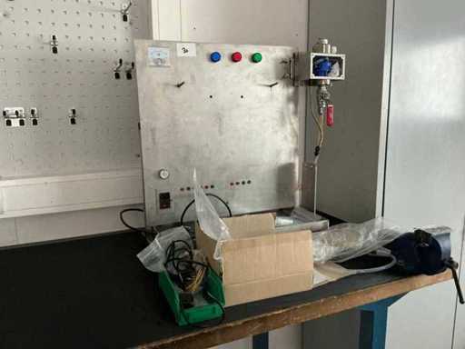 Configurazione del test Ravebo con amperametro