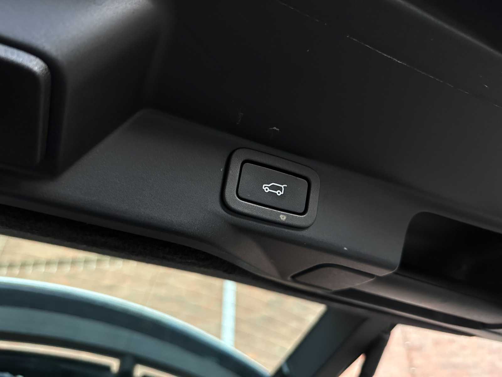 Land Rover Range Rover Sport P400e HSE Dynamic Stealth 404hp 2020 (Original-NL) Plug-In Hybrid, J-656-LL