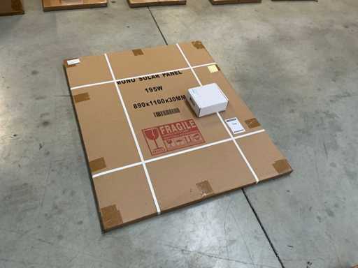 Panel słoneczny z falownikiem