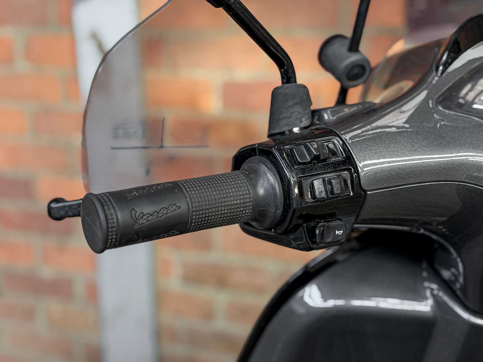 Piaggio Vespa Sprint 4T (CUSTOM) 2016, DGX-82-B Scooter