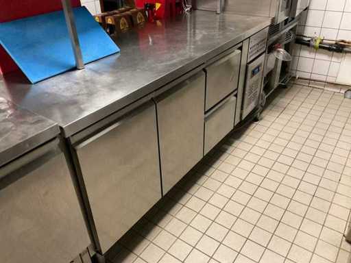 Banco da lavoro refrigerato