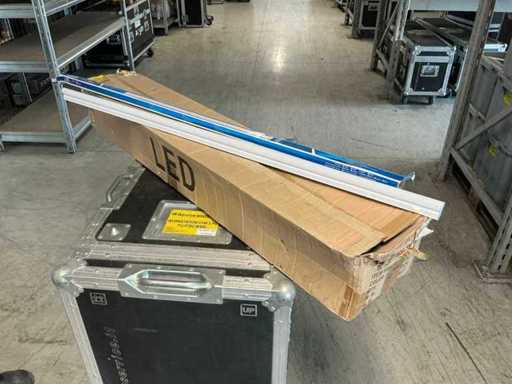 Weißer LED-Röhrenschaft mit Zubehör (x184)