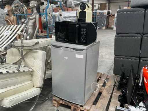 Various kitchen appliances (3x)