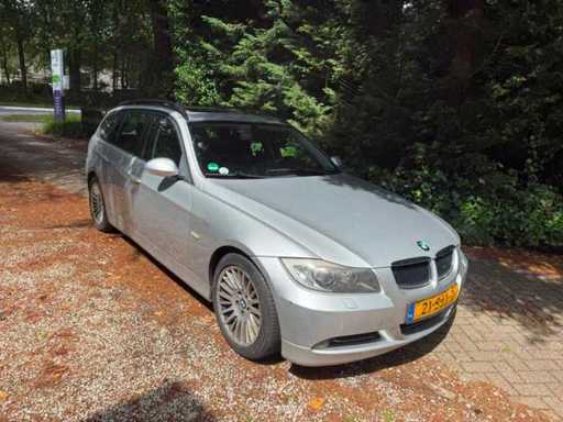 BMW 320d Touring Dynamic transmisie automată executivă, 21-SJJ-2