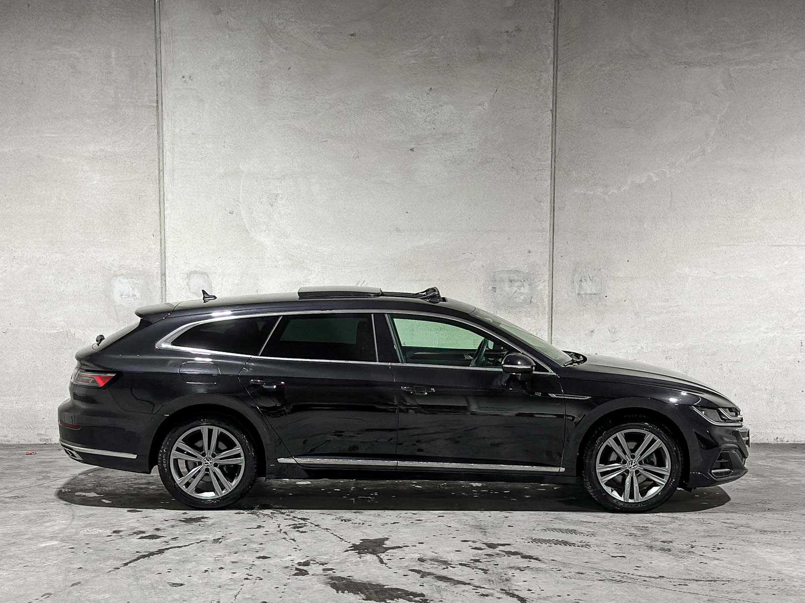 Volkswagen Arteon Shooting Brake 1.4 eHybrid 160kW 6-DSG R-Line Business+ 218pk 2022 (Origineel-NL+1e eigenaar), P-946-TG