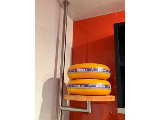 Presentatieschap voor kaasbollen