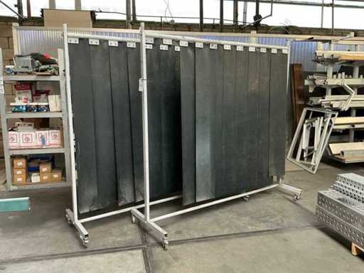 Mobilna kurtyna spawalnicza