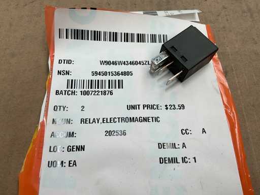 Electromagnetic relay (2x)