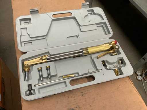 Cutting torch set