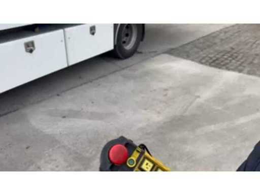 e6f6332c-14eb-4cd0-8aad-f774b1753321.mp4