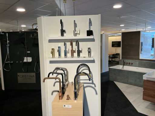 Damixa Sanitary Accessory Setup