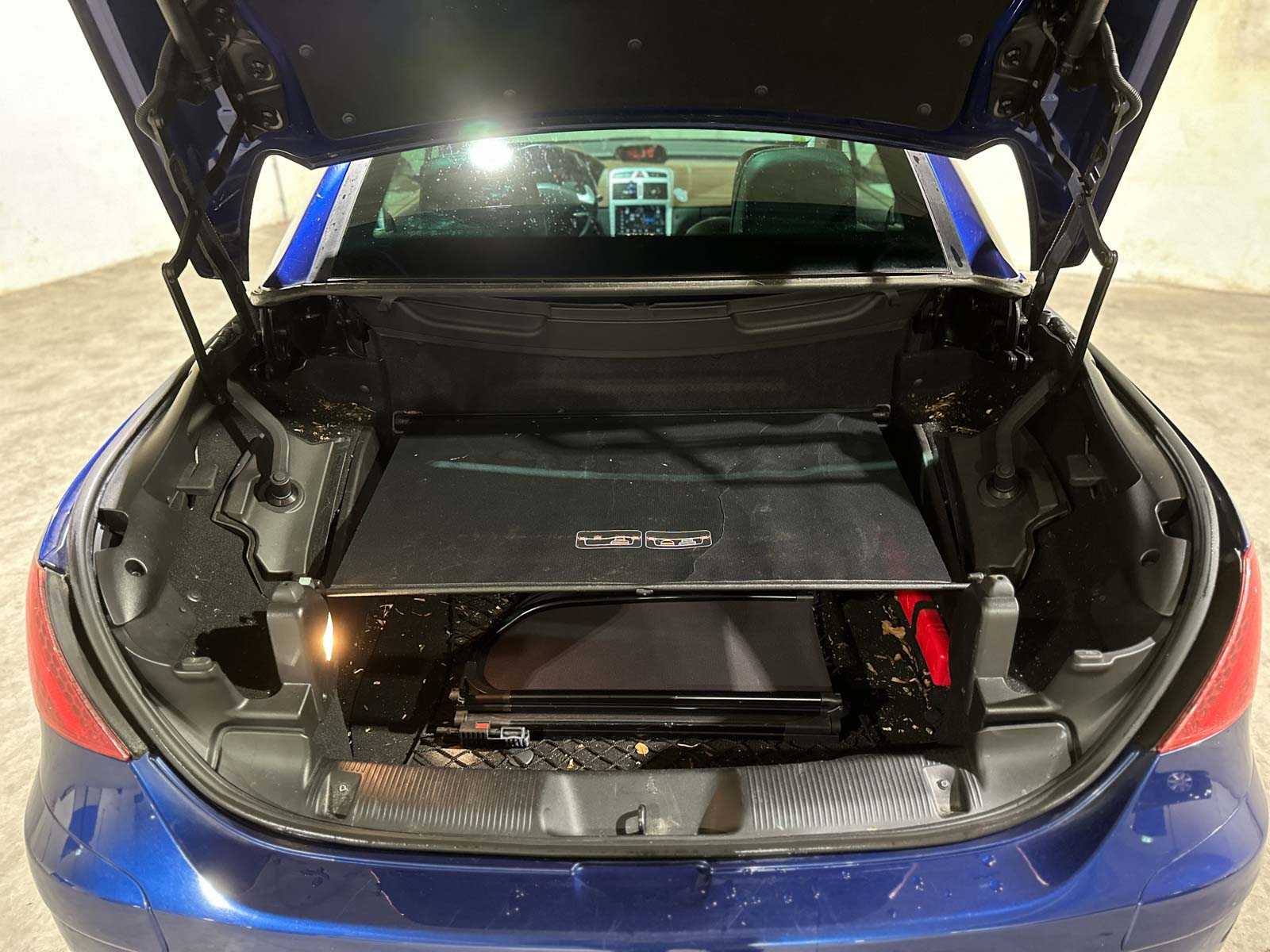 Peugeot 307 CC 2.0-16V 136pk 2005, 67-RG-XG