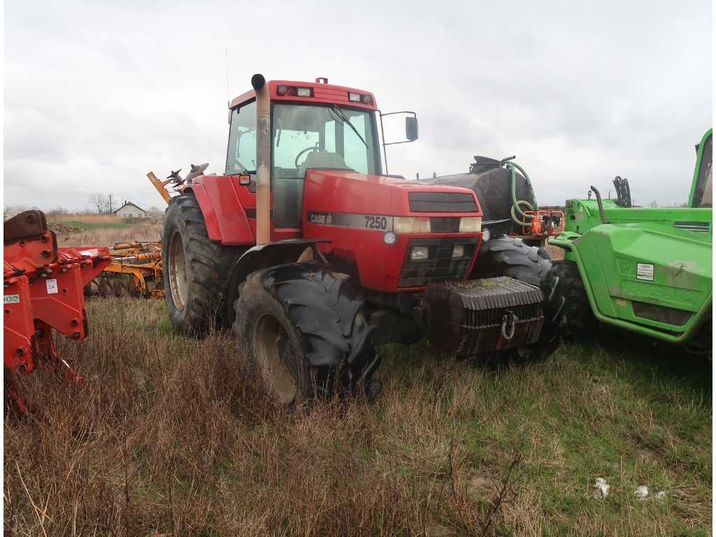 Case IH - 7250 - Tractor met 4-wielaandrijving