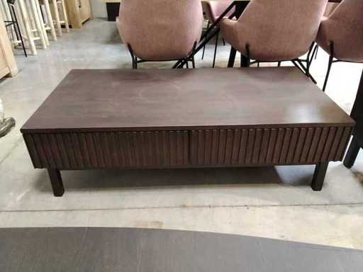 Couchtisch aus massiver Eiche