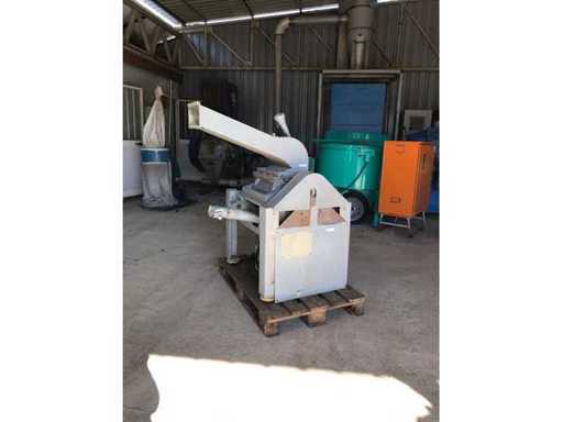 Hammer mill
