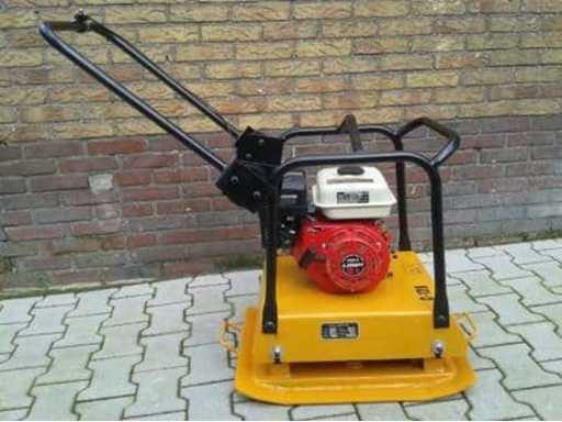 C-120 - Compacteur de plaques - 2025