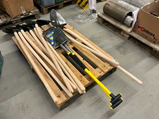 Puntige schoppen en schoppen zijn zo goed als nieuw