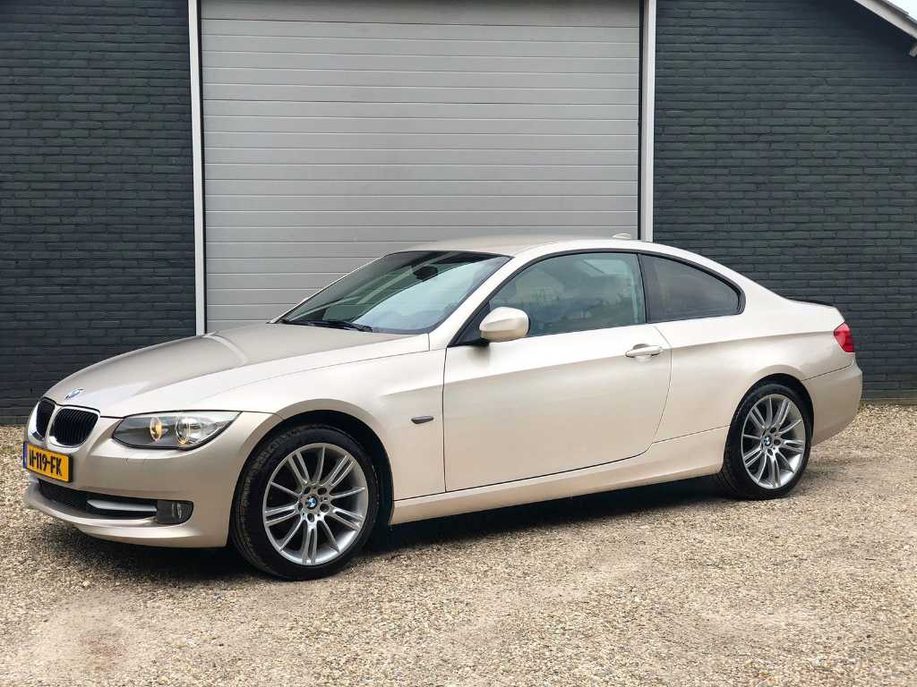 BMW - Serie 3 Coupé - 320i Corporate Lease - N-119-FK - 2012