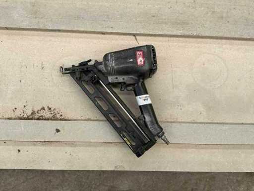 Pistolet à clous
