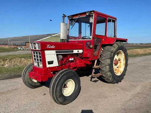 International Harvester 1246 Turbo Tweewielaangedreven landbouwtractor