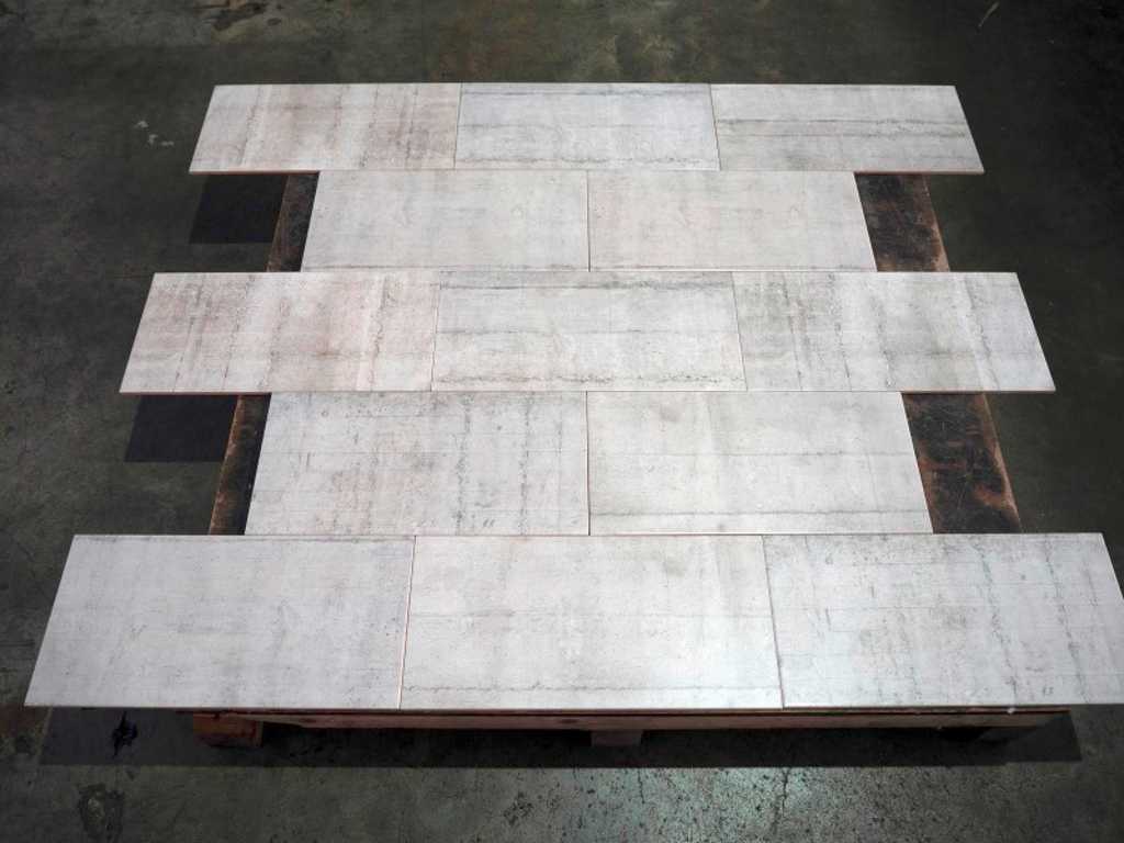Ceramic Tiles 215m²