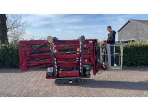 ab44e2de-9f7f-4221-ad4d-adb65d4cc6de.mp4