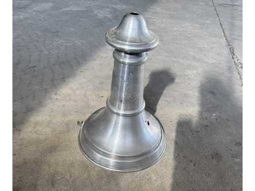 Verschiedene Metallschäfte