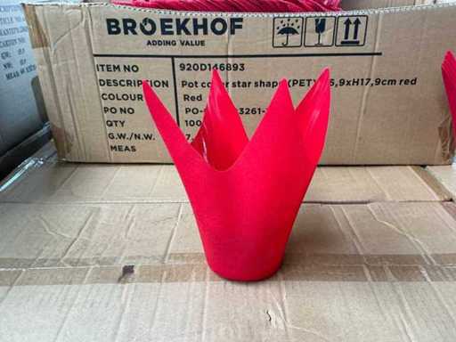 Partij Pot Covers star shape (PET) Ø6,9xH17,9cm red (26000x)