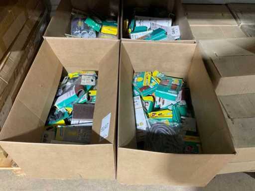 Lotto di utensili e consumabili